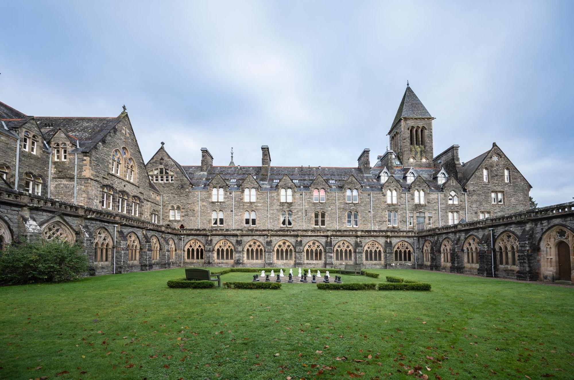 Cloister View Apartment Fort Augustus Exterior photo